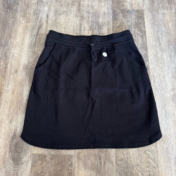 NWT! SUNDRY FOR EVEREVE Bungee Cord Black Knit
Skirt - Picture 8 of 9